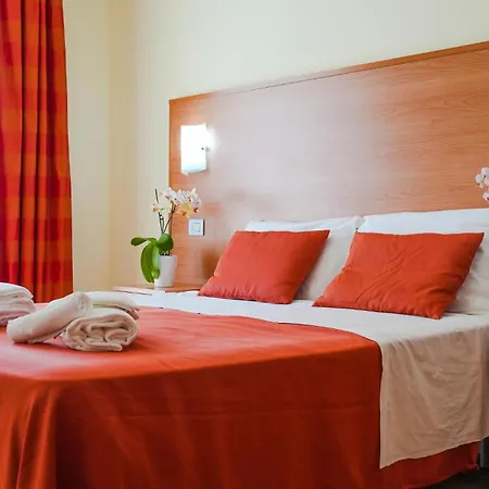 Pet Friendly Apartment Roseto Degli Abruzzi